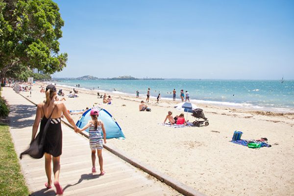 St Heliers to Mission Bay Path – Kohimarama Beach boardwalk.